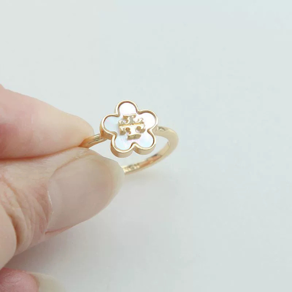 Tory Burch Forget Me Not Collection Gold Shell Flower Ring - Picture 4 of 5